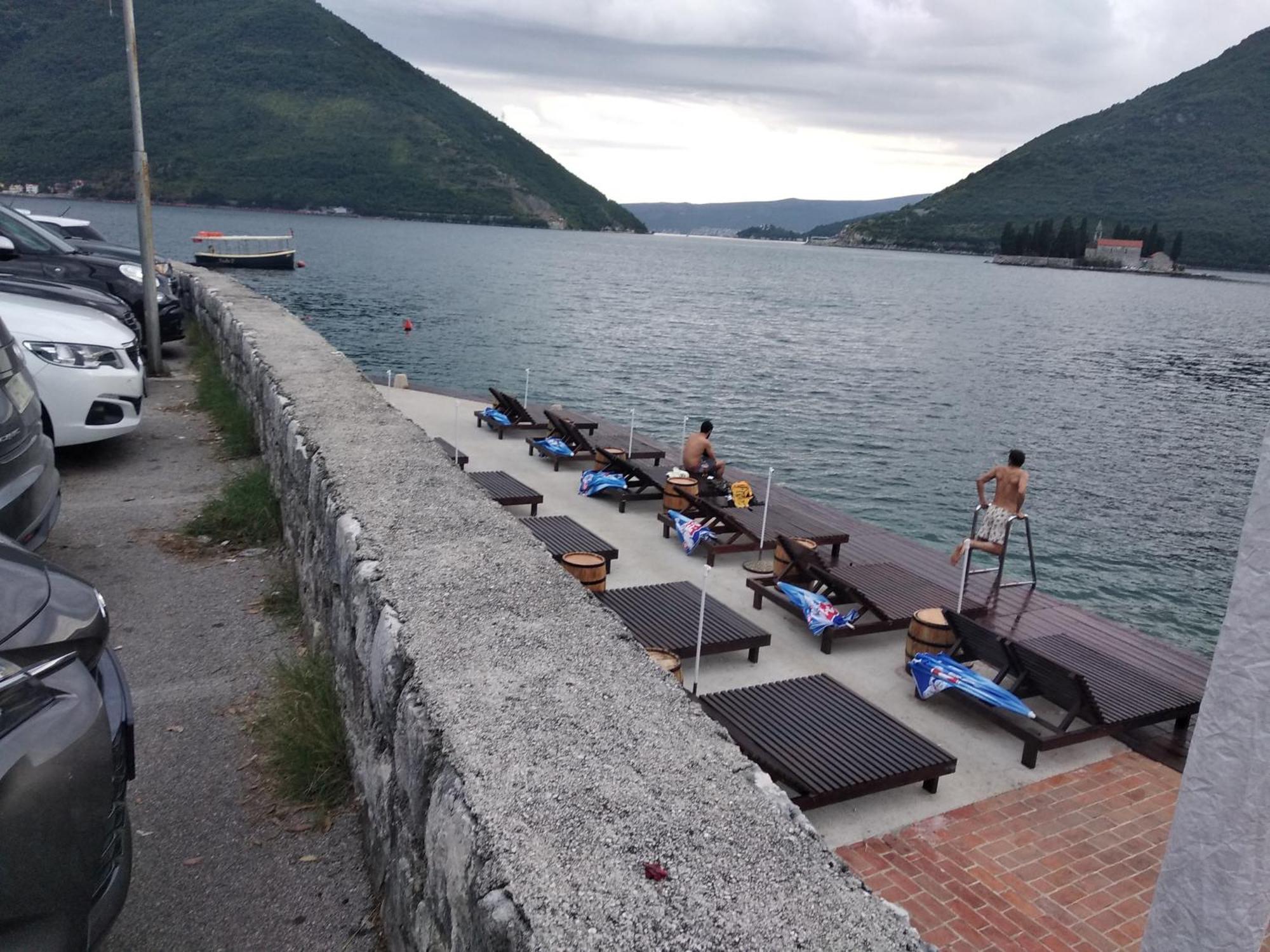 Old House Perast Apartment Luaran gambar